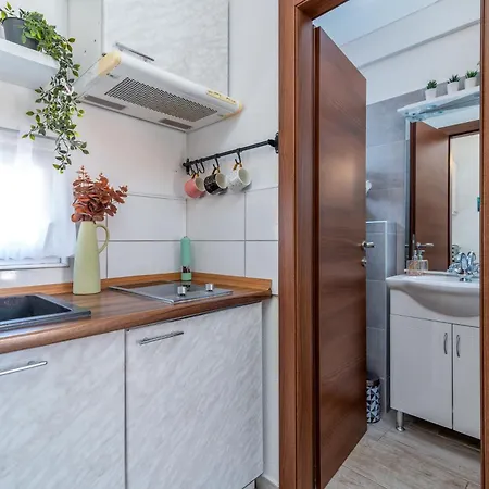 Studio Apartment Dona Trogir Exterior photo