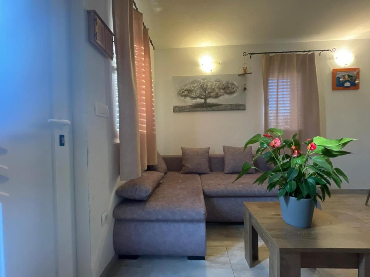 Dona Apartment *