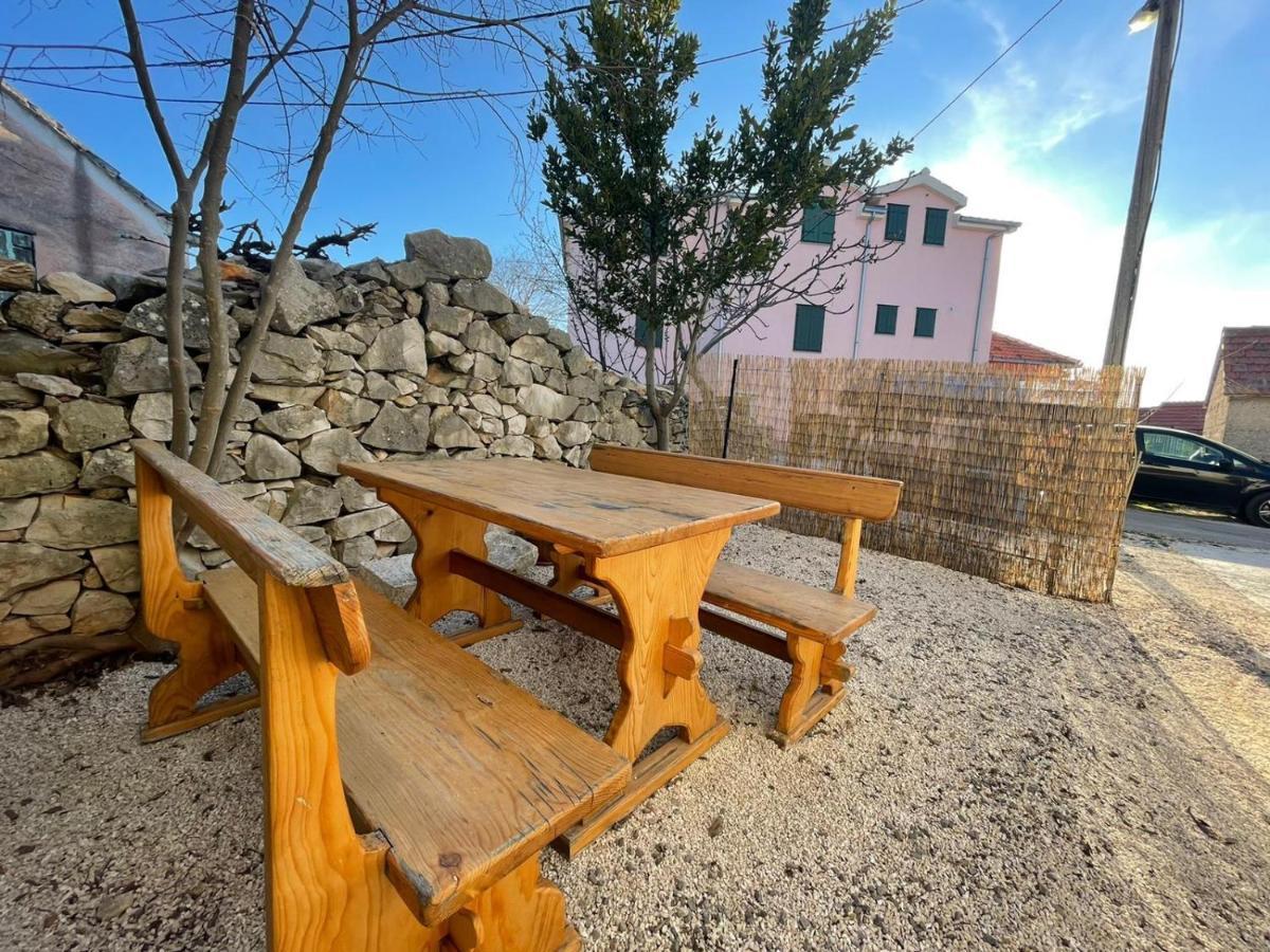 Dona Trogir