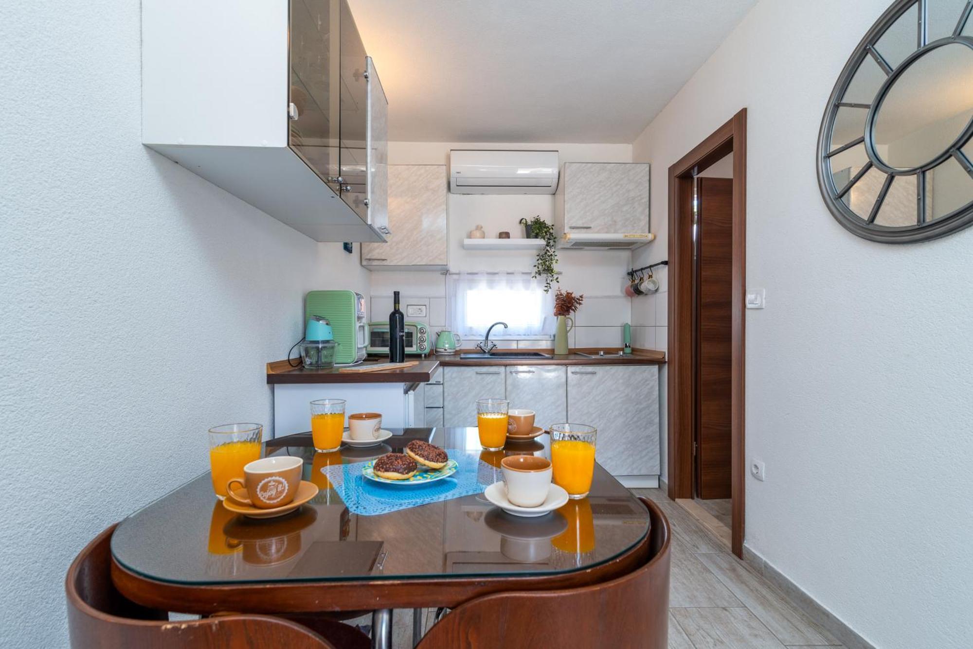 Apartman Dona *