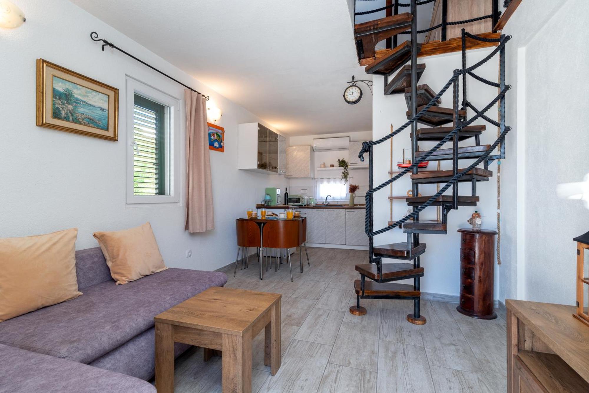 Dona Apartman Trogir